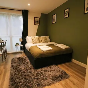Primrose Apartment